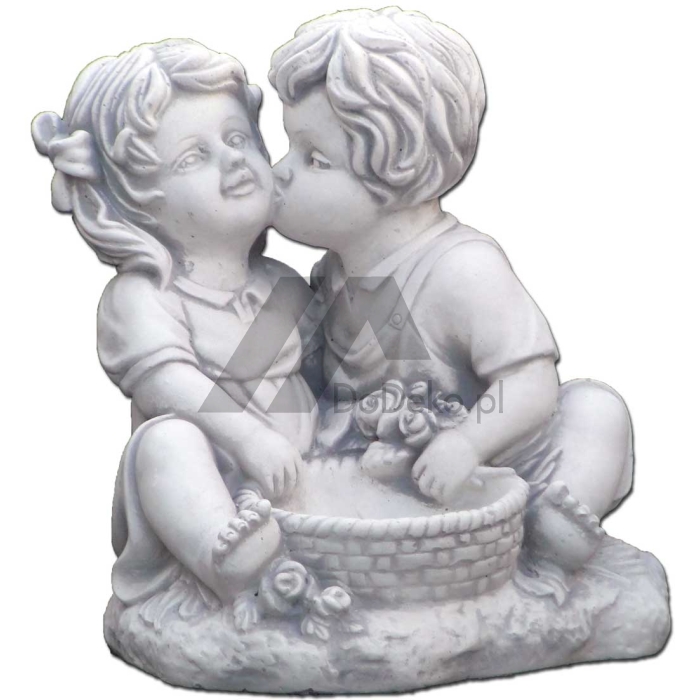 Concrete flowerpot - kissing kids