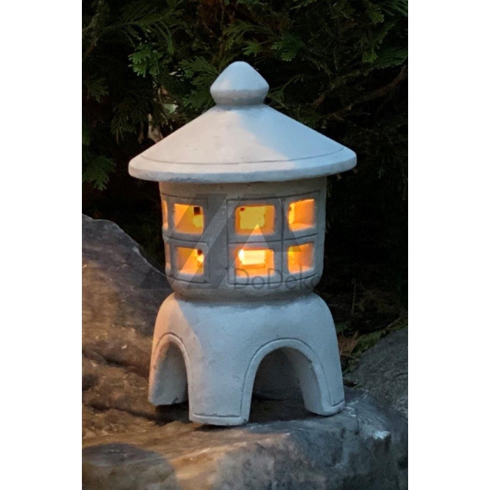 Japanese pagoda lamp